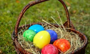 Pasqua e pasquetta2022- uova colorate- Foto:Pixabay