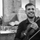 Simone Molino è un giovane talento catanese nella musica classica