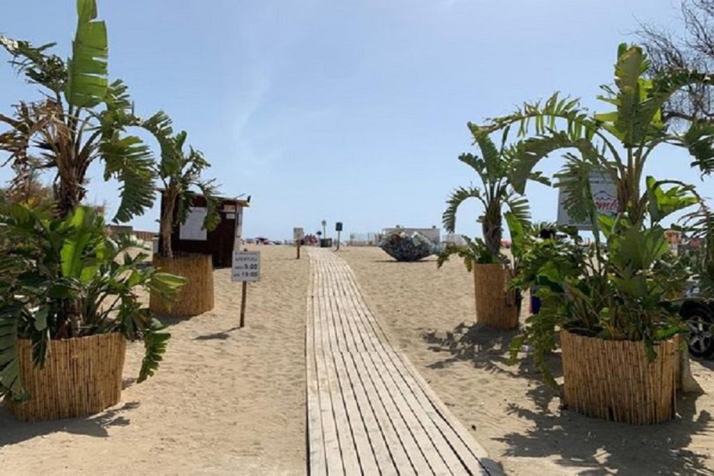 Spiaggia libera n.3 -ingresso- foto: Facebook