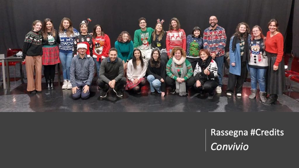 Gli allievi del I e del II anno della Scuola di Scrittura e Storytelling di Viagrande Studios insieme ai docenti Angelo D’Agosta e Manuela De Quarto