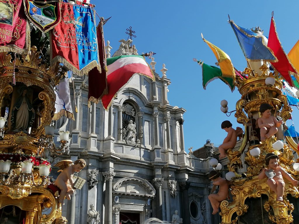 Candelore In Piazza Duomo 2