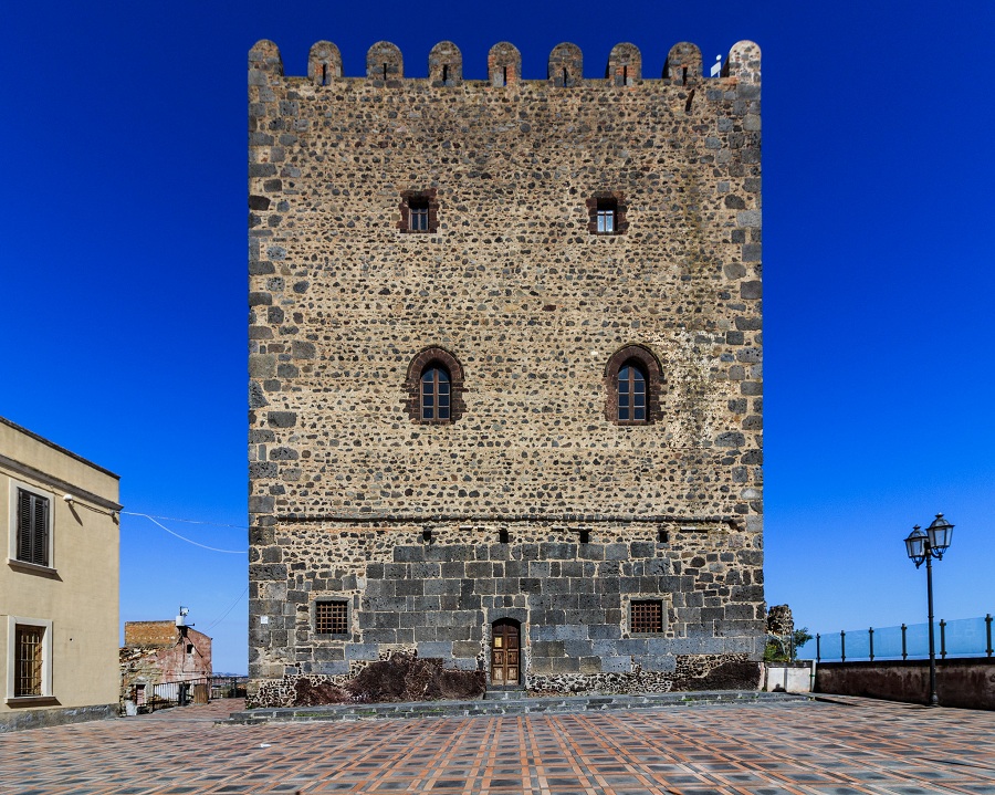 Castello normanno di Motta Sant'Anastasia