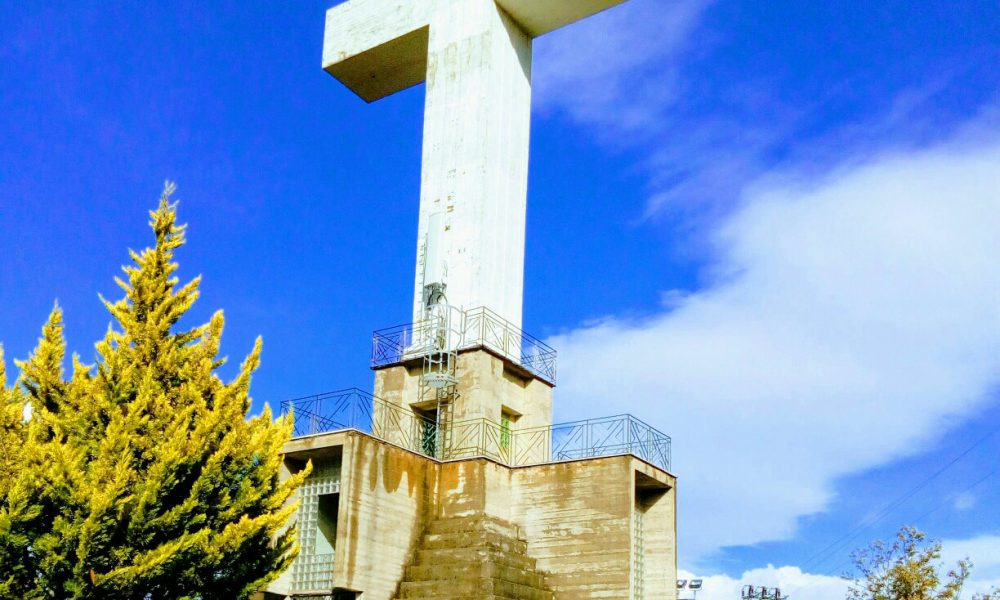 croce: un monumento visibile da lontano