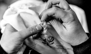 Arte Del Ricamo. Mani.