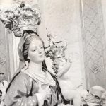 Statua In Bianco E Nero