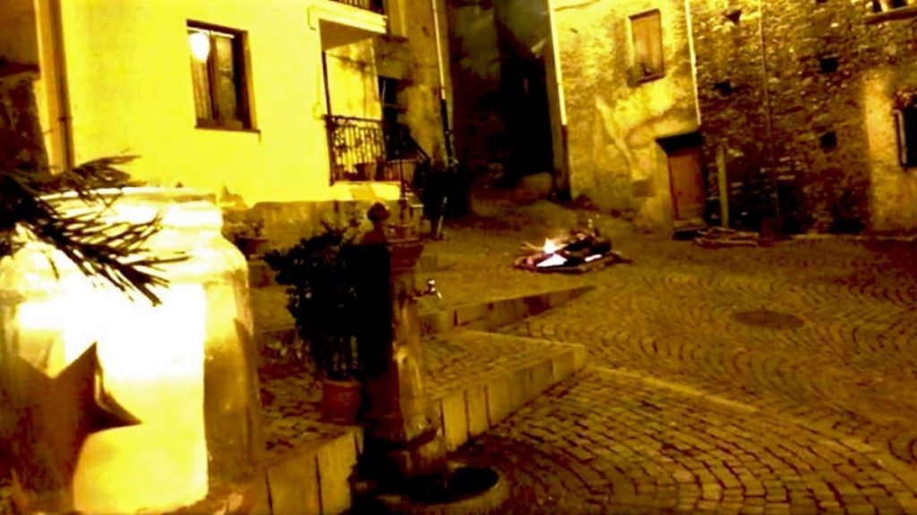 gli amici del casale: piazza Chjianiattu a Natale