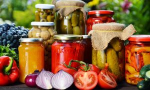 Le conserve: vasetti di giardiniere