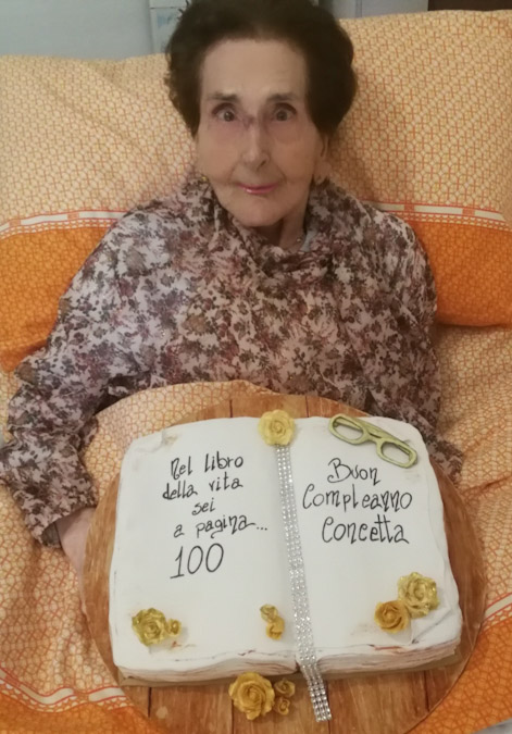 Concetta con la torta