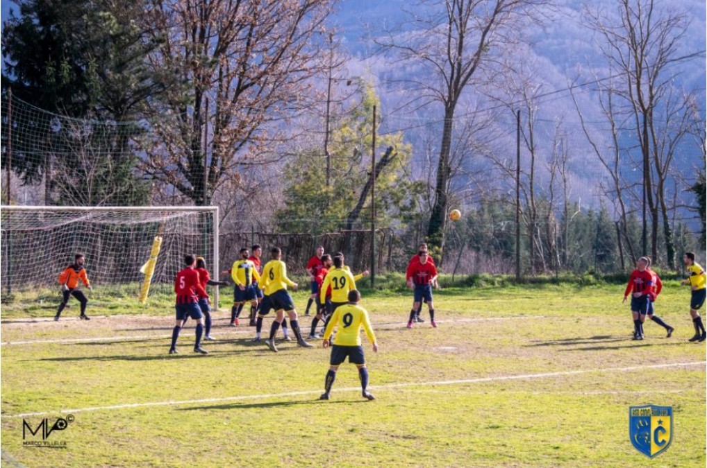 Conflenti Cleto Palla In Area