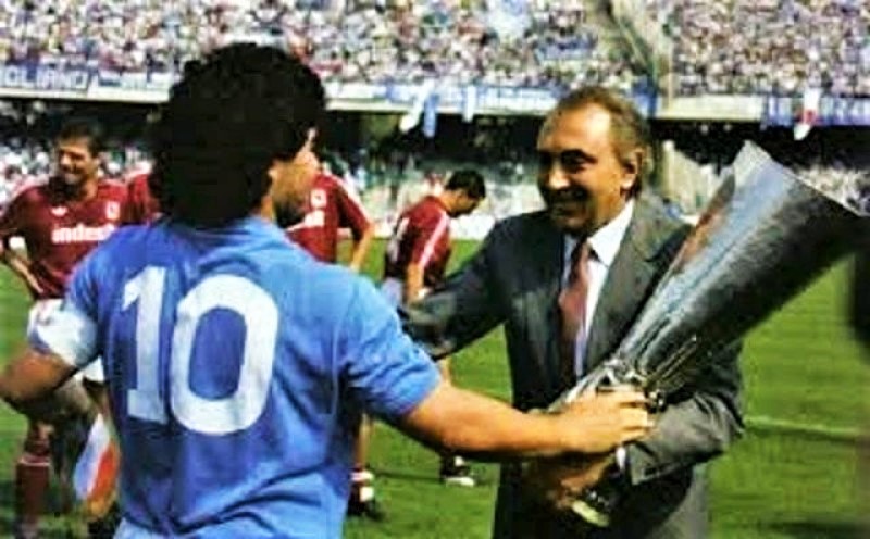 Maradona  e Corrado Ferlaino