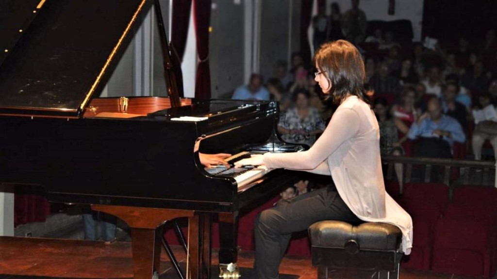 Della Quercia: Sabrina Pugliano al piano