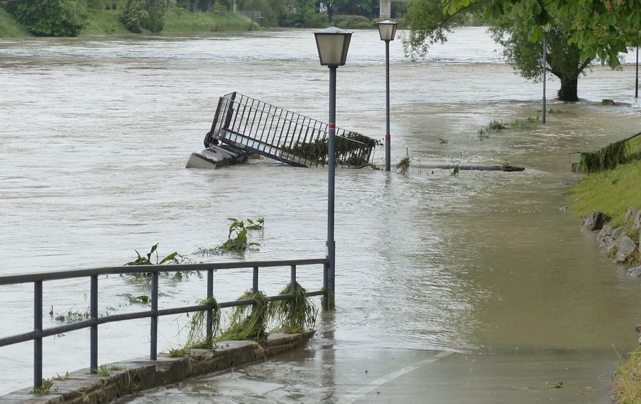 Crespino e l’alluvione - Ponte inondato dalle acque