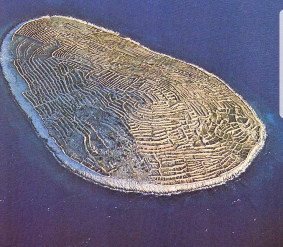 Adriatico misterioso - isola come impronta digitale
