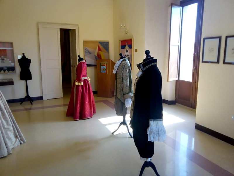 Barock Vestiti
