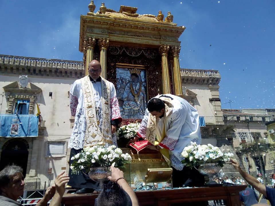 Chiesa Madre In Festa