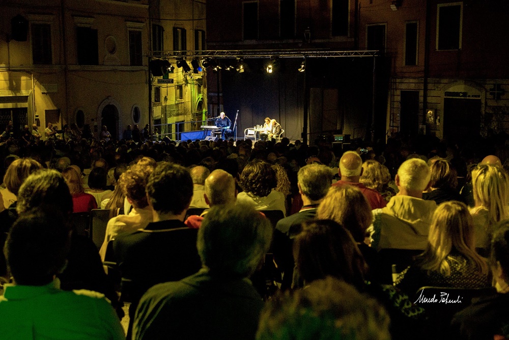 passaggi pedonali rialzati - Teatro