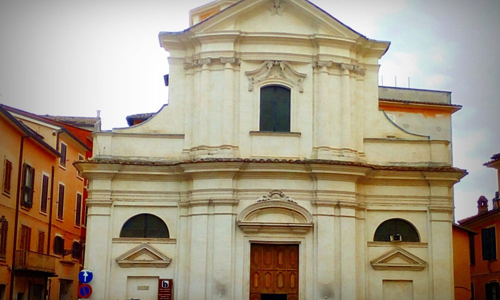 La chiesa di San Benedetto di Frosinone - la facciata esterna