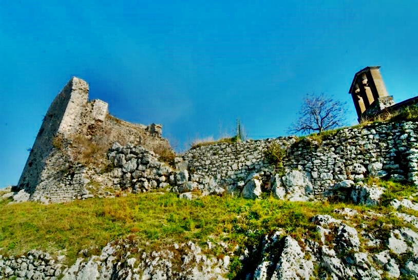 Il Borgo di San Leucio a Veroli - La rocca vista da ovest