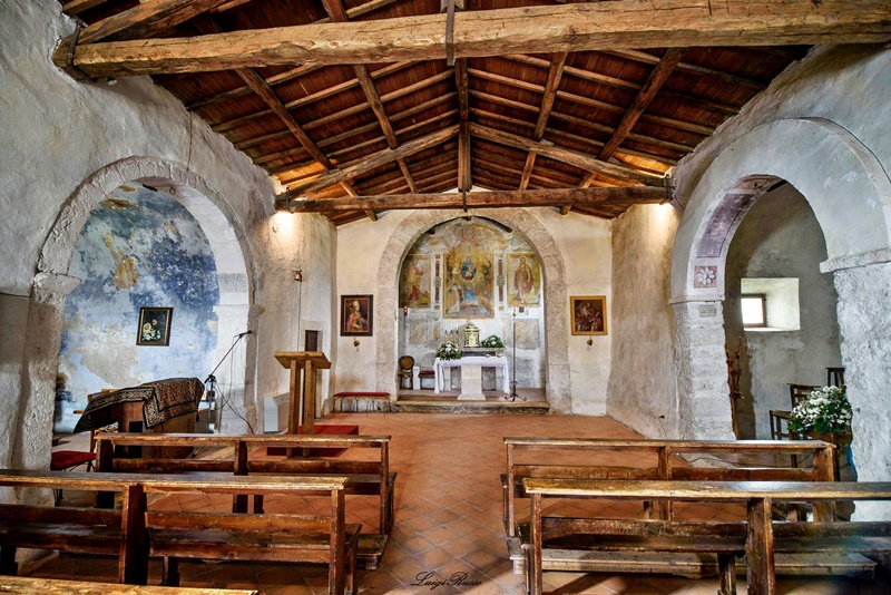 Il Borgo di San Leucio a Veroli- chiesa del XII sec.