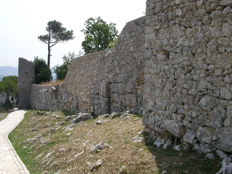 Chiesa di Sant'Erasmo di Veroli - Mura Antiche di Veroli