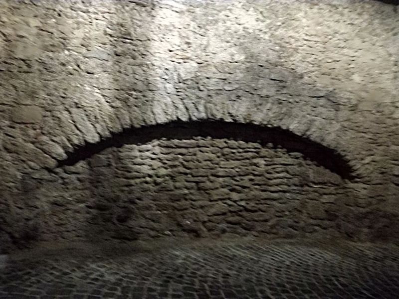 Porta Romana - arcata a sinistra sotto Porta romana