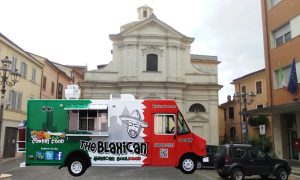Nuove aree del settore alimentare a Frosinone - furgone dei cibi