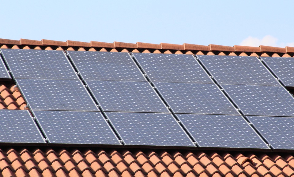Comunità di Energia Rinnovabile- Pannelli Solari  sul tetto