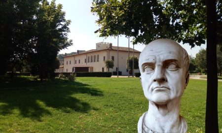 Essere mecenate a Frosinone - busto di MEcenate e villa