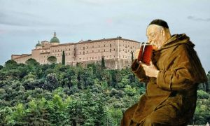 Birrificio Abbaziale Montecassino - Frate Con Birra e abbazia