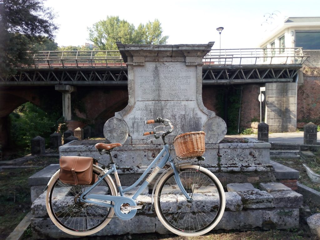 Frosinone in bici - fontana Bussi