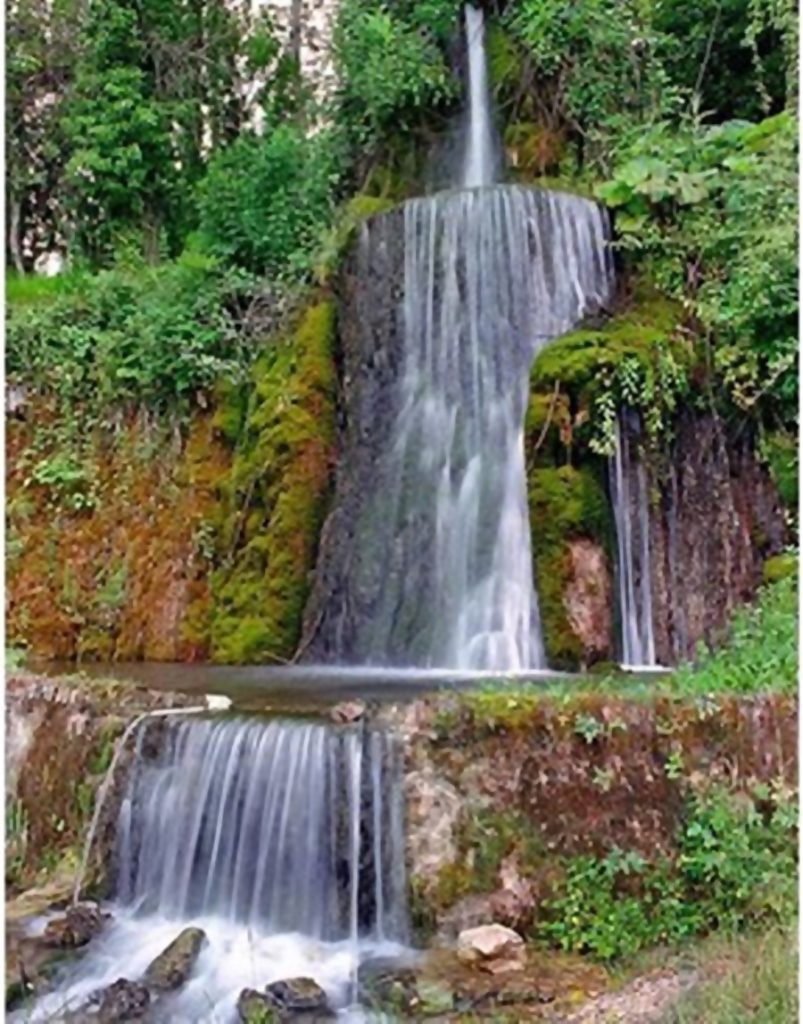 cascata di licenza  - Ninfeo in foto