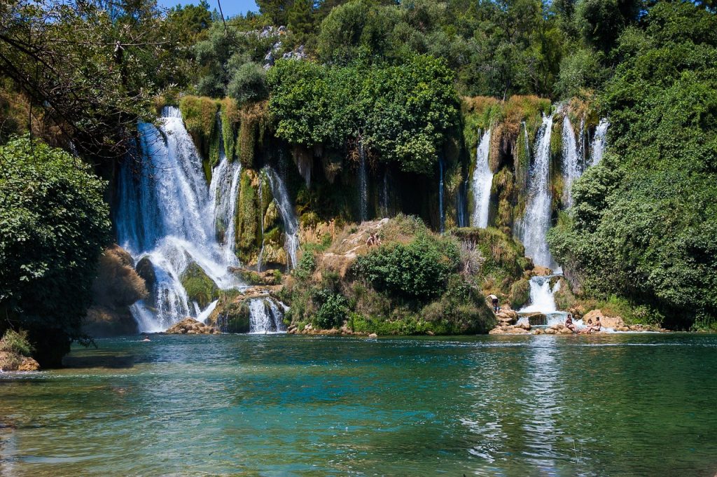 Cascate e cascatelle nel Lazio - Waterfall 2304174 1280