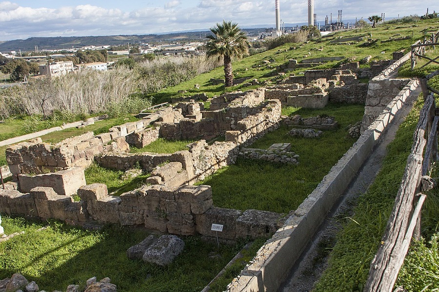 Immagine dei resti dell'Acropoli gelese