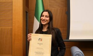 Universita- Laura Curcio durante la premiazione alla Camera