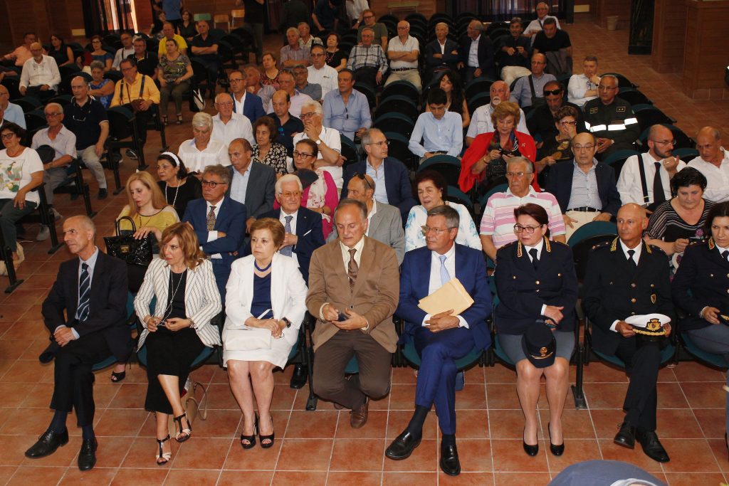 rotary - il pubblico presente alla cerimonia di premiazione di lamezia