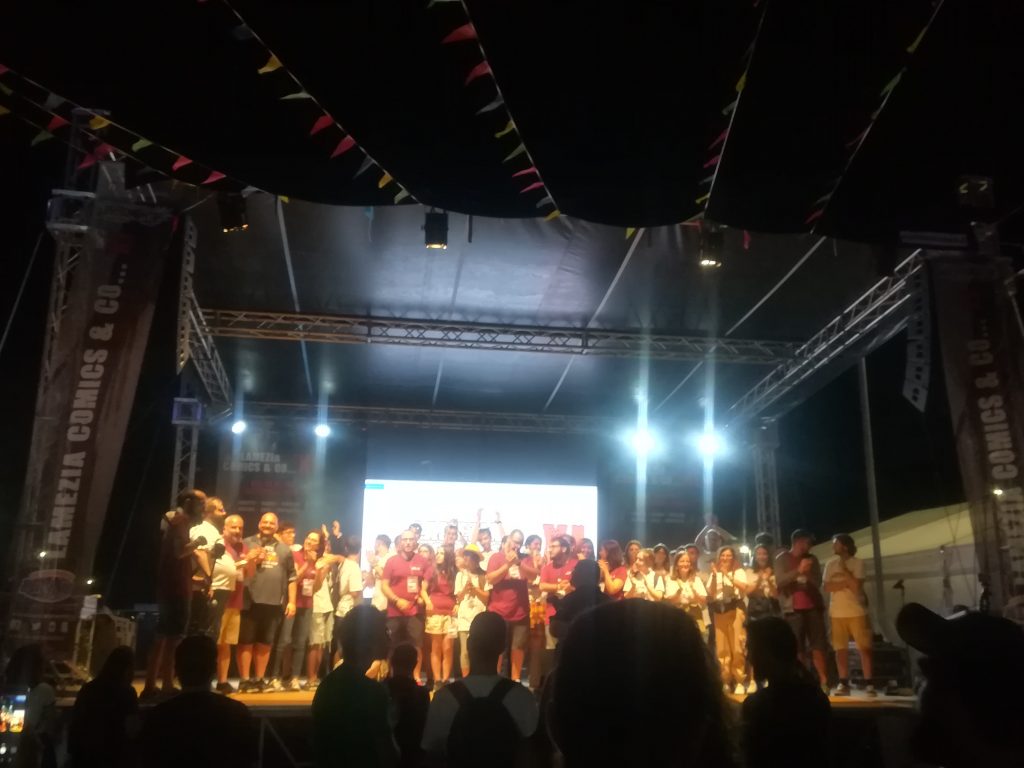 versione notturna del palco del lamezia comics