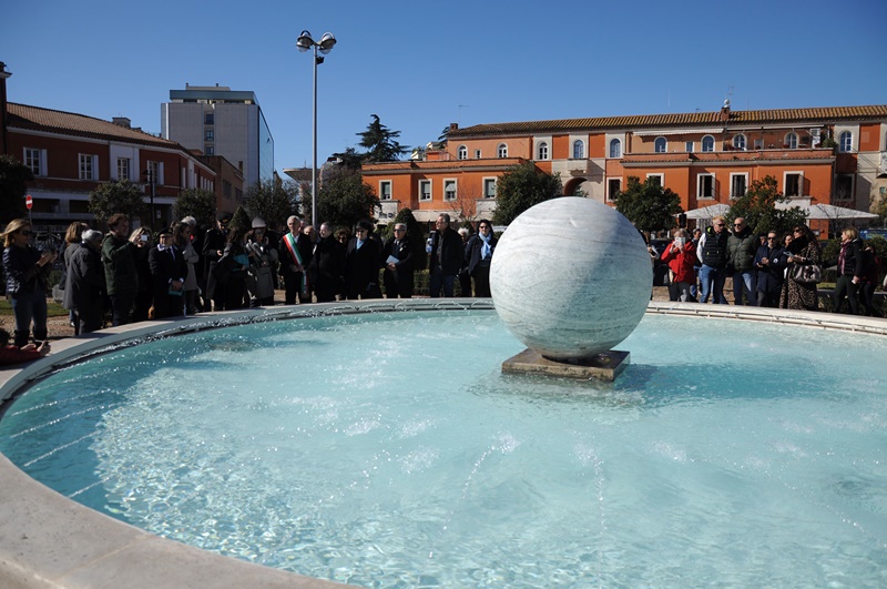 piazza del popolo - la Fontana della piazza