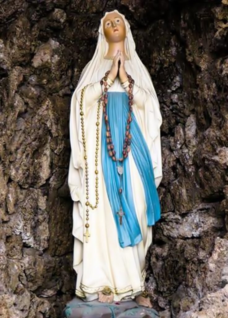 Parrocchia dell’Immacolata di Latina - Madonnina con il rosario