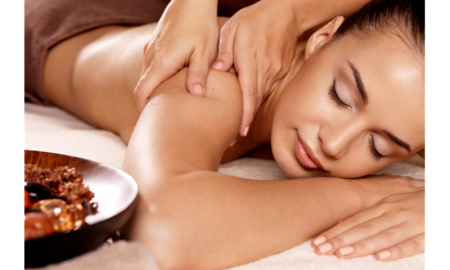 Sistema linfatico - donna che si sottopone a un Massaggio Drenante