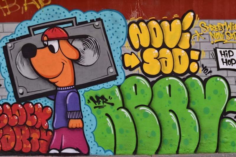 la cultura cura - Cagnolone su murales
