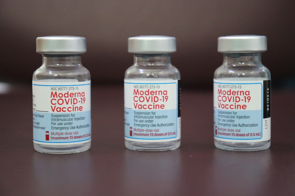 Open day vaccinale - Vaccino Moderna in tre boccette
