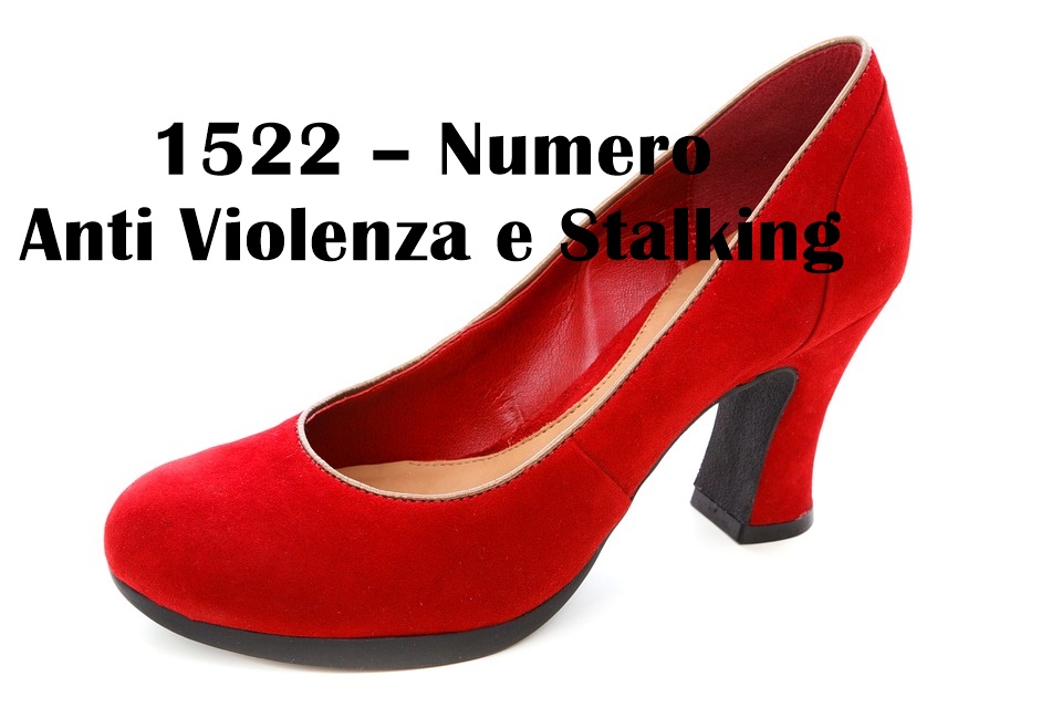 Contro la violenza di genere - Calzatura con numero antiviolenza