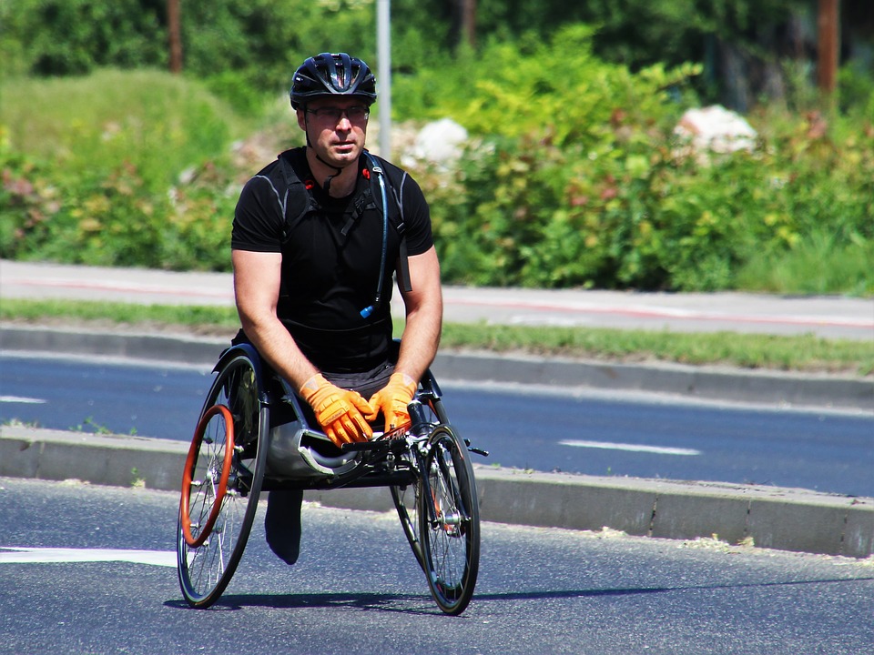 Giornata Internazionale della disabilità - Carrozzina in corsa