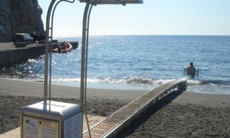 Spiaggia inclusiva a Latina - Spiaggia con passerella elettrica