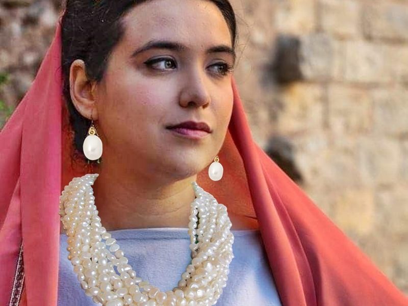 Quando Cesare donò una perla - Matrona Con Le Perle indiane