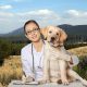 Ospedale veterinario pubblico - Veterinaria con un labrador