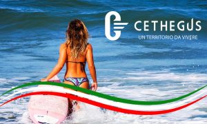 Cethegus presenta il calendario dell’estate - Ragazza al mare