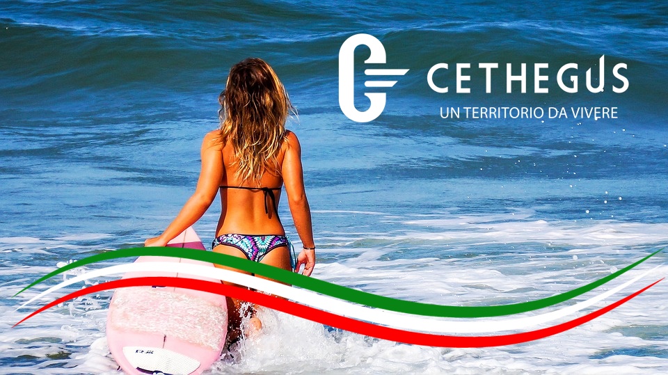 Cethegus presenta il calendario dell’estate - Ragazza al mare