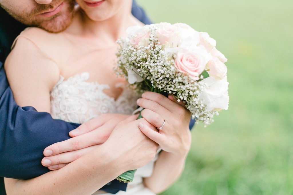 Matrimoni e unioni civili a Latina -  fiori d'arancio