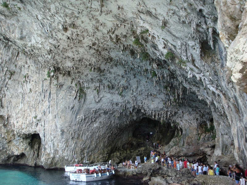 Grotte Del Salento La Zinzulusa